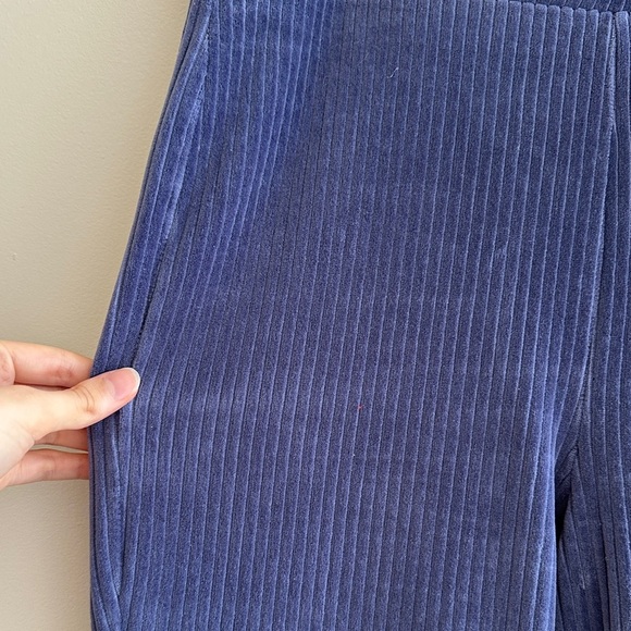 Aerie Groove-On Rib Velour High-Waisted Flare Pant, Blue, Size Large Short - Picture 10 of 16